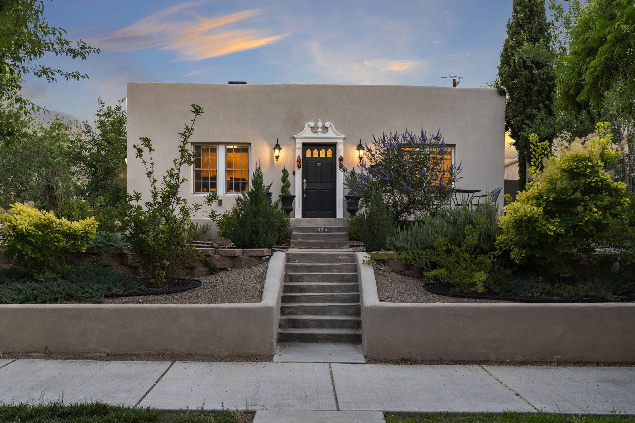 Beautiful curb appeal at a home for sale in Albuquerque, NM. Renovations that add value in Albuquerque.
